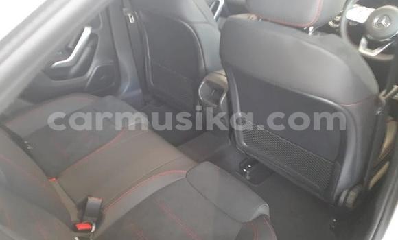 Acheter Occasion Voiture Mercedes‒Benz C–Class Blanc à Beitbridge, Matabeleland South Acheter Occasion Voiture Mercedes‒Benz C–Class Blanc à Beitbridge, Matabeleland South