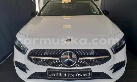 Acheter Occasion Voiture Mercedes‒Benz C–Class Blanc à Beitbridge, Matabeleland South Acheter Occasion Voiture Mercedes‒Benz C–Class Blanc à Beitbridge, Matabeleland South