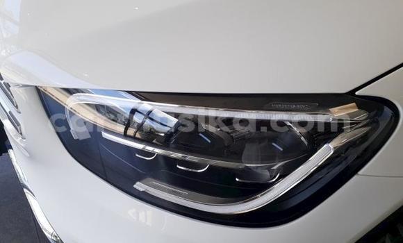 Acheter Occasion Voiture Mercedes‒Benz GLC Blanc à Beitbridge, Matabeleland South Acheter Occasion Voiture Mercedes‒Benz GLC Blanc à Beitbridge, Matabeleland South