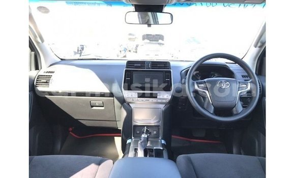 Nunua Imported Toyota Prado Nyeusi Gari ndani ya Import - Dubai nchini Harare Nunua Imported Toyota Prado Nyeusi Gari ndani ya Import - Dubai nchini Harare