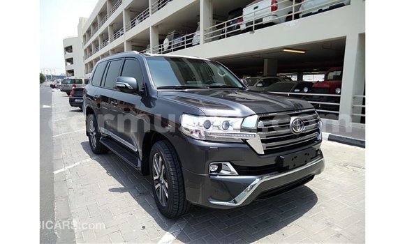 Tenga Imported Toyota Land Cruiser Zvimwe Mota in Import - Dubai in Harare Tenga Imported Toyota Land Cruiser Zvimwe Mota in Import - Dubai in Harare