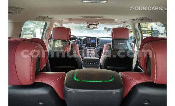 Buy Import Toyota Land Cruiser Black Car in Import - Dubai in Harare Buy Import Toyota Land Cruiser Black Car in Import - Dubai in Harare