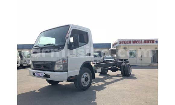 Buy Import Mitsubishi Canter White Truck in Import - Dubai in Harare Buy Import Mitsubishi Canter White Truck in Import - Dubai in Harare