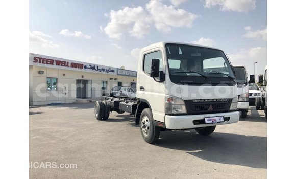 Buy Import Mitsubishi Canter White Truck in Import - Dubai in Harare Buy Import Mitsubishi Canter White Truck in Import - Dubai in Harare