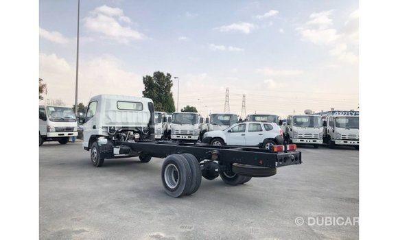 Buy Import Mitsubishi Canter White Truck in Import - Dubai in Harare Buy Import Mitsubishi Canter White Truck in Import - Dubai in Harare
