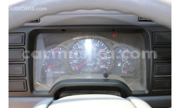 Nunua Imported Mitsubishi Canter Nyeupe Lori ndani ya Import - Dubai nchini Harare