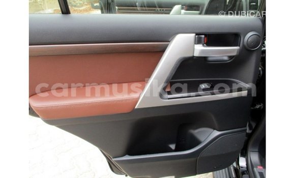 Tenga Imported Toyota Land Cruiser Nhema Mota in Import - Dubai in Harare Tenga Imported Toyota Land Cruiser Nhema Mota in Import - Dubai in Harare