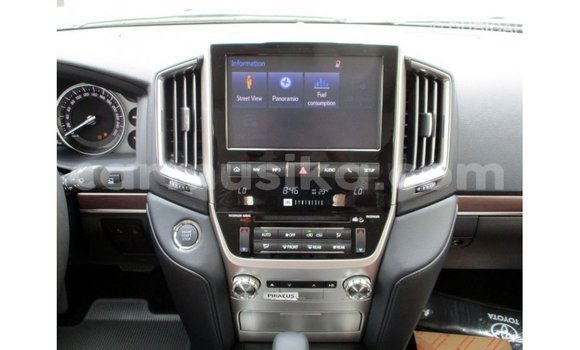 Tenga Imported Toyota Land Cruiser Nhema Mota in Import - Dubai in Harare Tenga Imported Toyota Land Cruiser Nhema Mota in Import - Dubai in Harare