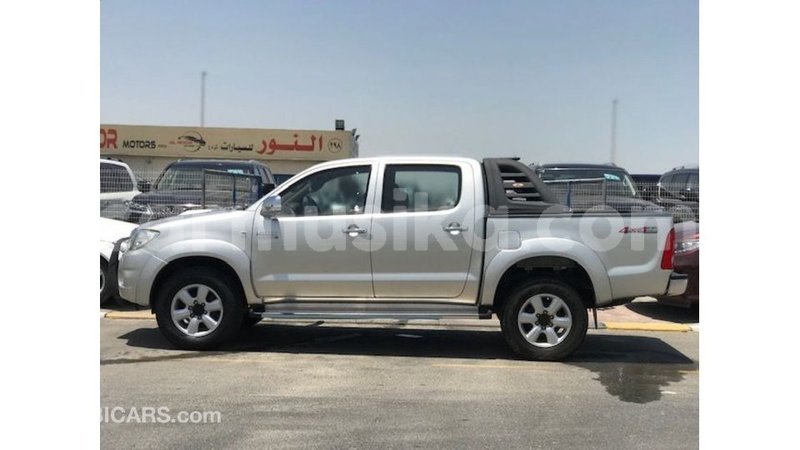 Big with watermark toyota hilux harare import dubai 13956