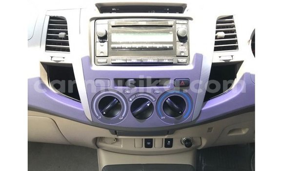 Tenga Imported Toyota Hilux Zvimwe Mota in Import - Dubai in Harare Tenga Imported Toyota Hilux Zvimwe Mota in Import - Dubai in Harare