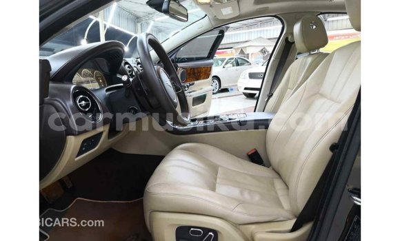 Nunua Imported Jaguar XJ Nyeusi Gari ndani ya Import - Dubai nchini Harare Nunua Imported Jaguar XJ Nyeusi Gari ndani ya Import - Dubai nchini Harare