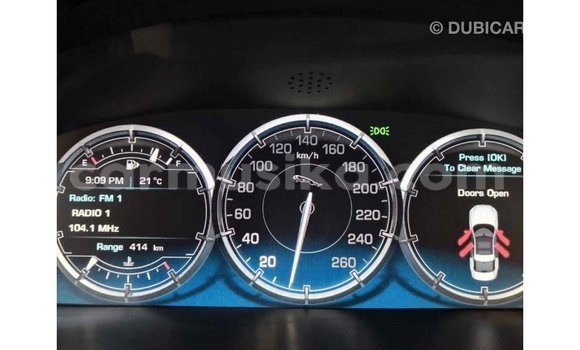 Nunua Imported Jaguar XJ Nyeusi Gari ndani ya Import - Dubai nchini Harare