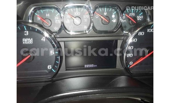 Nunua Imported Chevrolet Tahoe Nyeusi Gari ndani ya Import - Dubai nchini Harare