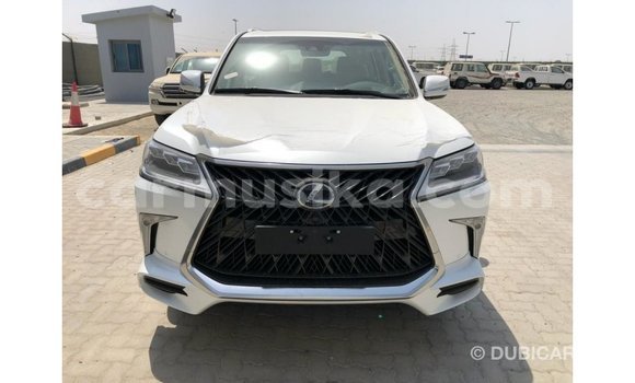 Acheter Import Voiture Lexus LX Blanc à Import - Dubai, Harare Acheter Import Voiture Lexus LX Blanc à Import - Dubai, Harare