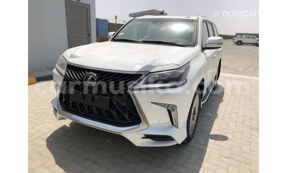 Acheter Import Voiture Lexus LX Blanc à Import - Dubai, Harare Acheter Import Voiture Lexus LX Blanc à Import - Dubai, Harare