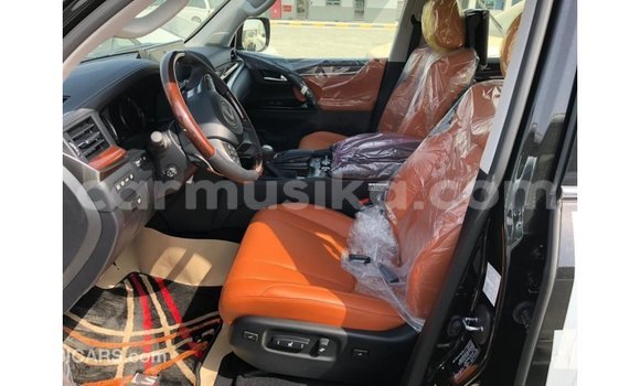 Nunua Imported Lexus LX Nyeupe Gari ndani ya Import - Dubai nchini Harare