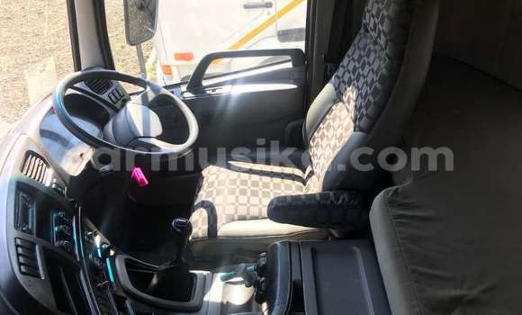 Buy Used Nissan UD White Truck in Beitbridge in Matabeleland South Buy Used Nissan UD White Truck in Beitbridge in Matabeleland South