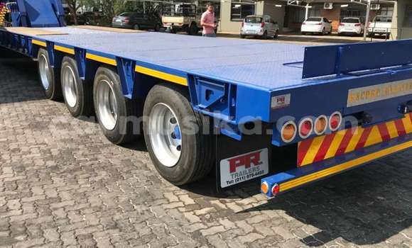 Tenga Tsaru DAF CF Bhuruu Rori in Beitbridge in Matabeleland South Tenga Tsaru DAF CF Bhuruu Rori in Beitbridge in Matabeleland South