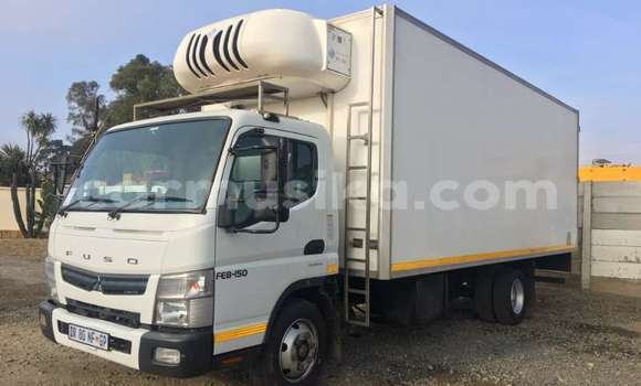 Tenga Tsaru Mitsubishi Canter Chena Rori in Beitbridge in Matabeleland South Tenga Tsaru Mitsubishi Canter Chena Rori in Beitbridge in Matabeleland South