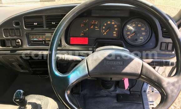 Buy Used Isuzu FTR 850 White Truck in Beitbridge in Matabeleland South Buy Used Isuzu FTR 850 White Truck in Beitbridge in Matabeleland South