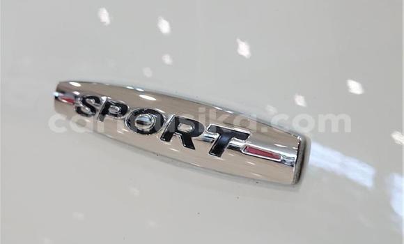 Tenga Tsaru Mercedes‒Benz 250 Chena Mota in Beitbridge in Matabeleland South Tenga Tsaru Mercedes‒Benz 250 Chena Mota in Beitbridge in Matabeleland South