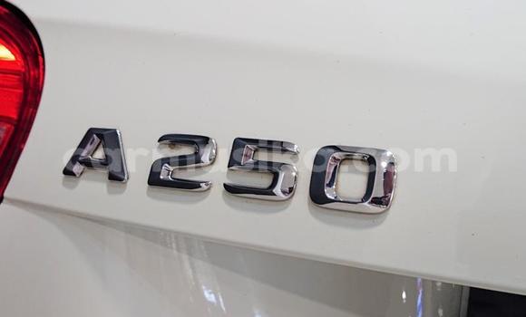 Tenga Tsaru Mercedes‒Benz 250 Chena Mota in Beitbridge in Matabeleland South Tenga Tsaru Mercedes‒Benz 250 Chena Mota in Beitbridge in Matabeleland South