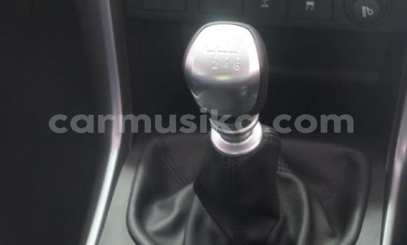 Nunua Ilio tumika Mazda BT-50 Fedha Gari ndani ya Beitbridge nchini Matabeleland Kusini Nunua Ilio tumika Mazda BT-50 Fedha Gari ndani ya Beitbridge nchini Matabeleland Kusini