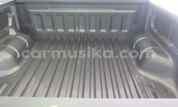 Nunua Ilio tumika Mazda BT-50 Fedha Gari ndani ya Beitbridge nchini Matabeleland Kusini Nunua Ilio tumika Mazda BT-50 Fedha Gari ndani ya Beitbridge nchini Matabeleland Kusini