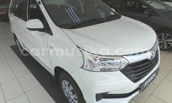 Acheter Occasion Voiture Toyota Hilux Blanc à Beitbridge, Matabeleland South Acheter Occasion Voiture Toyota Hilux Blanc à Beitbridge, Matabeleland South