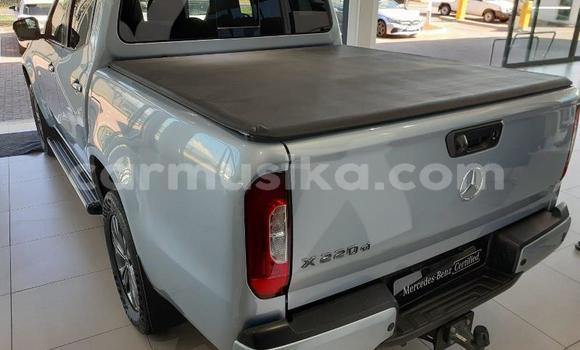 Acheter Occasion Voiture Mercedes‒Benz C–Class Gris à Beitbridge, Matabeleland South Acheter Occasion Voiture Mercedes‒Benz C–Class Gris à Beitbridge, Matabeleland South