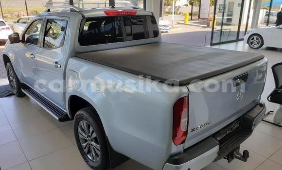 Acheter Occasion Voiture Mercedes‒Benz C–Class Gris à Beitbridge, Matabeleland South Acheter Occasion Voiture Mercedes‒Benz C–Class Gris à Beitbridge, Matabeleland South