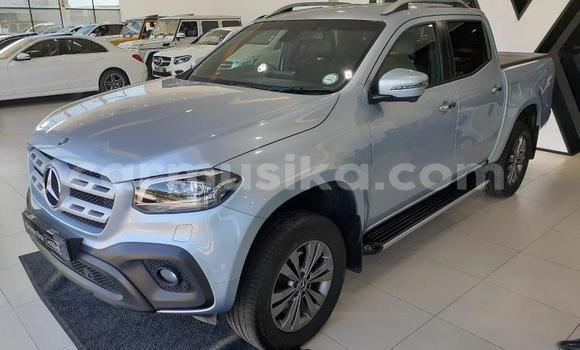 Acheter Occasion Voiture Mercedes‒Benz C–Class Gris à Beitbridge, Matabeleland South Acheter Occasion Voiture Mercedes‒Benz C–Class Gris à Beitbridge, Matabeleland South