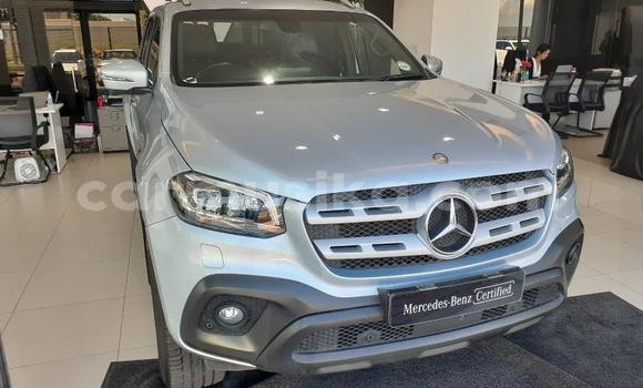 Acheter Occasion Voiture Mercedes‒Benz C–Class Gris à Beitbridge, Matabeleland South Acheter Occasion Voiture Mercedes‒Benz C–Class Gris à Beitbridge, Matabeleland South