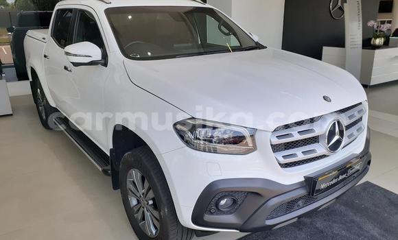 Acheter Occasion Voiture Mercedes‒Benz C–Class Blanc à Beitbridge, Matabeleland South Acheter Occasion Voiture Mercedes‒Benz C–Class Blanc à Beitbridge, Matabeleland South