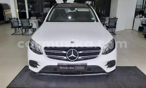 Acheter Occasion Voiture Mercedes‒Benz C-klasse Blanc à Beitbridge, Matabeleland South Acheter Occasion Voiture Mercedes‒Benz C-klasse Blanc à Beitbridge, Matabeleland South