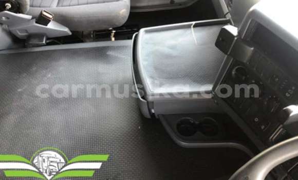 Buy Used Scania R420 White Truck in Beitbridge in Matabeleland South Buy Used Scania R420 White Truck in Beitbridge in Matabeleland South