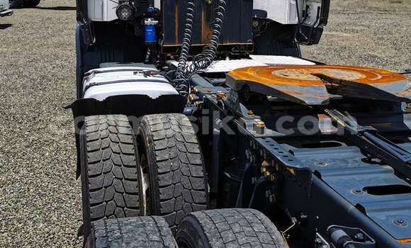 Buy Used Scania R420 White Truck in Beitbridge in Matabeleland South Buy Used Scania R420 White Truck in Beitbridge in Matabeleland South