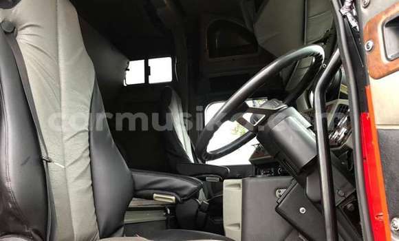 Tenga Tsaru International 7600i Tsvuku Rori in Beitbridge in Matabeleland South Tenga Tsaru International 7600i Tsvuku Rori in Beitbridge in Matabeleland South