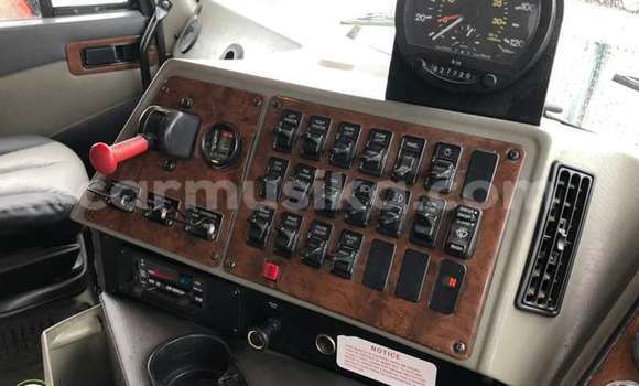 Tenga Tsaru International 7600i Tsvuku Rori in Beitbridge in Matabeleland South Tenga Tsaru International 7600i Tsvuku Rori in Beitbridge in Matabeleland South