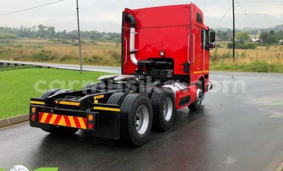 Tenga Tsaru International 7600i Tsvuku Rori in Beitbridge in Matabeleland South Tenga Tsaru International 7600i Tsvuku Rori in Beitbridge in Matabeleland South