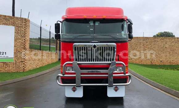 Tenga Tsaru International 7600i Tsvuku Rori in Beitbridge in Matabeleland South Tenga Tsaru International 7600i Tsvuku Rori in Beitbridge in Matabeleland South