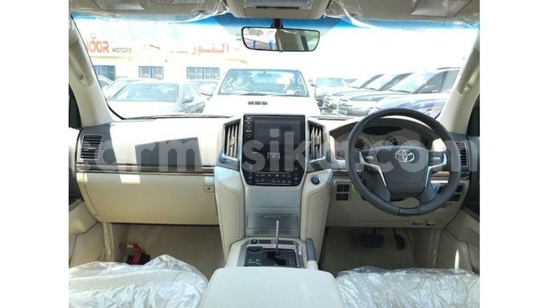 Big with watermark toyota land cruiser harare import dubai 13987