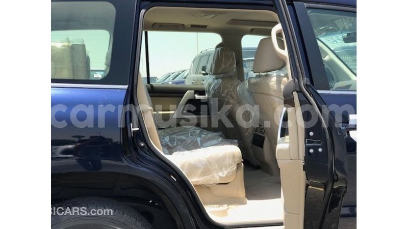 Big with watermark toyota land cruiser harare import dubai 13987