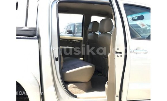 Tenga Imported Toyota Hilux Zvimwe Mota in Import - Dubai in Harare Tenga Imported Toyota Hilux Zvimwe Mota in Import - Dubai in Harare