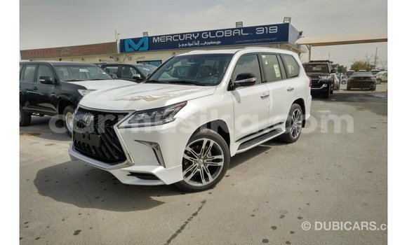 Tenga Imported Lexus LX Chena Mota in Import - Dubai in Harare Tenga Imported Lexus LX Chena Mota in Import - Dubai in Harare