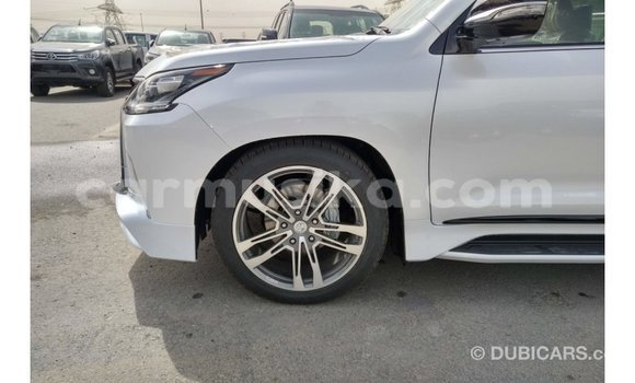 Tenga Imported Lexus LX Chena Mota in Import - Dubai in Harare Tenga Imported Lexus LX Chena Mota in Import - Dubai in Harare