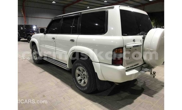 Buy Import Nissan Patrol White Car in Import - Dubai in Harare Buy Import Nissan Patrol White Car in Import - Dubai in Harare