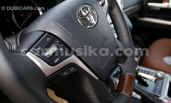 Acheter Import Voiture Toyota Land Cruiser Noir à Import - Dubai, Harare Acheter Import Voiture Toyota Land Cruiser Noir à Import - Dubai, Harare