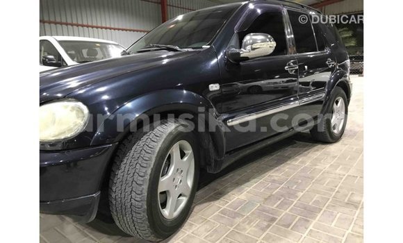 Buy Import Mercedes‒Benz 190 (W201) Blue Car in Import - Dubai in Harare Buy Import Mercedes‒Benz 190 (W201) Blue Car in Import - Dubai in Harare