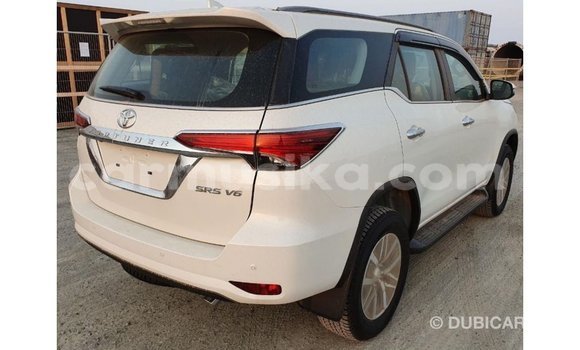 Buy Import Toyota Fortuner White Car in Import - Dubai in Harare Buy Import Toyota Fortuner White Car in Import - Dubai in Harare